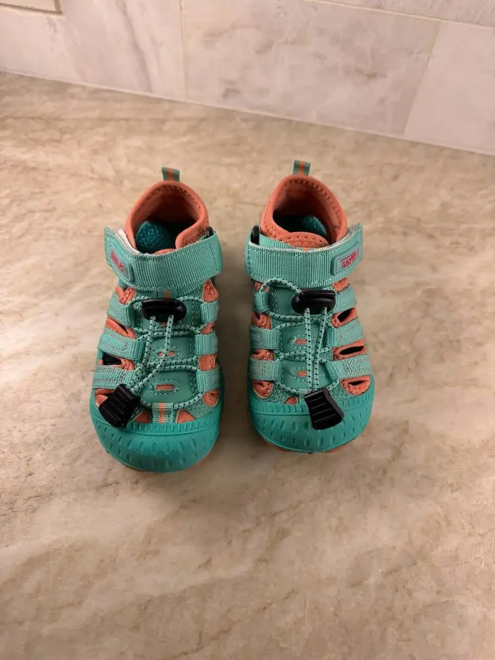 NORTIV 8 Kids Closed Toe Outdoor Sandals Youth 9 Aqua Coral Water Shoes Trail